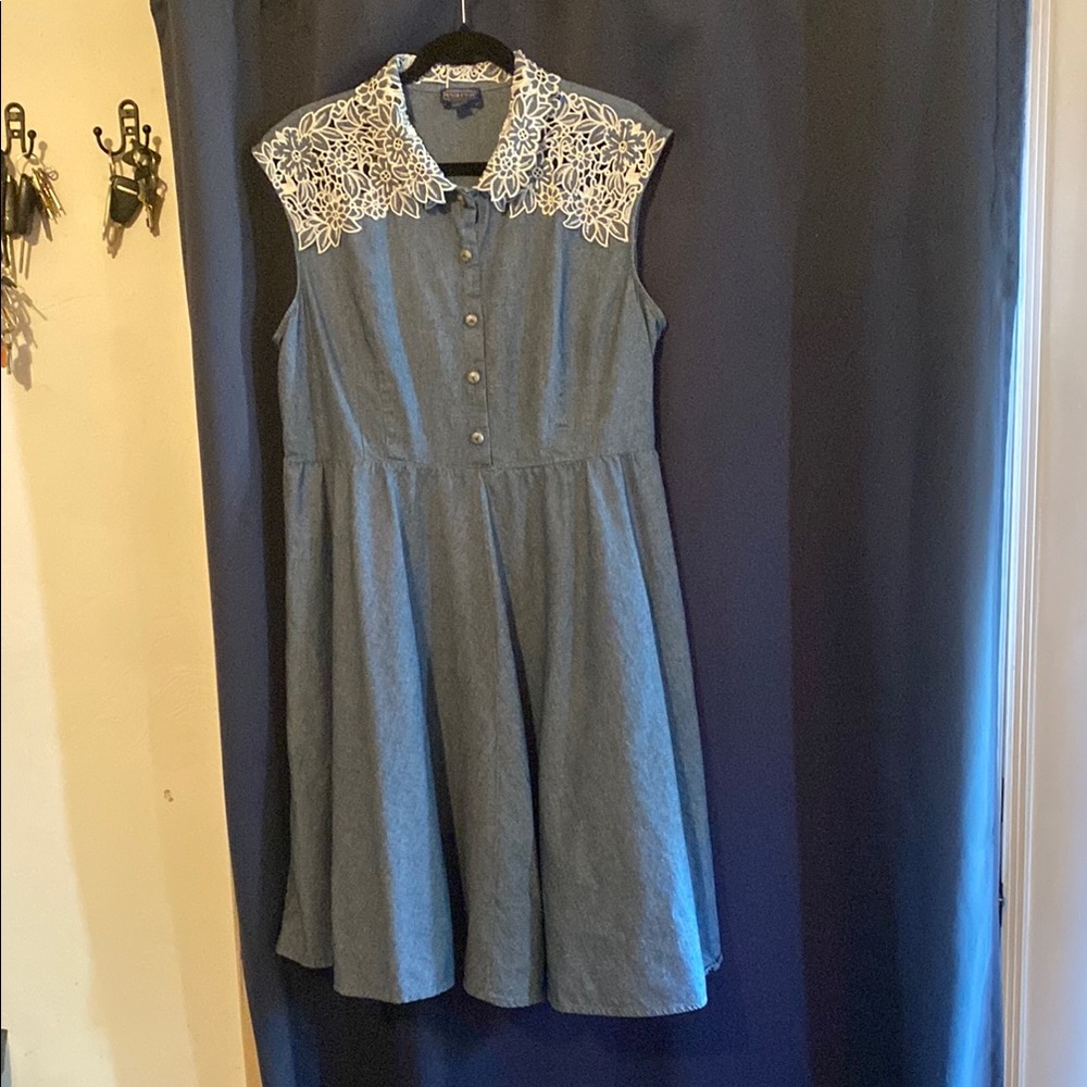 Pendleton Blue Midi Dress with White Lace Collar